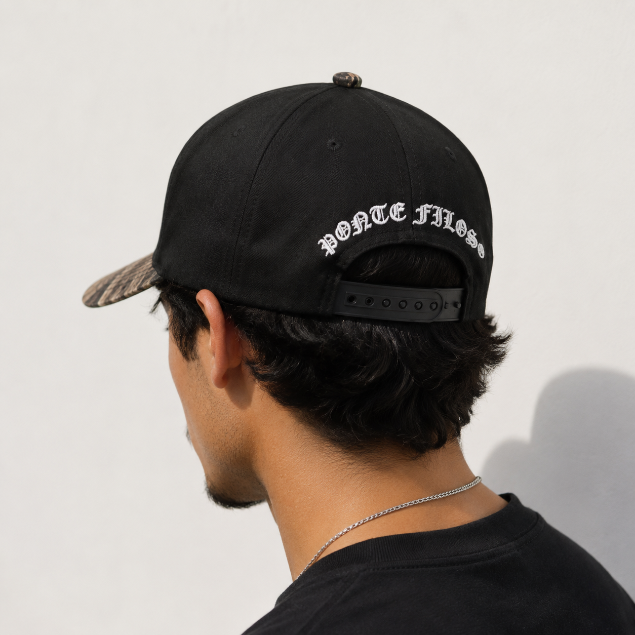 Signature Snapback Black Camo